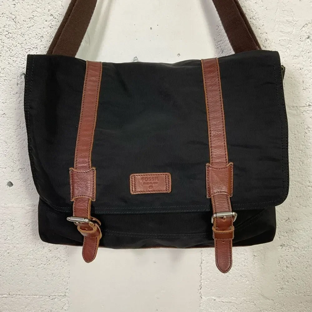 Fossil Canyon Black Brown Foldover Flap Messenger Computer Shoulder Bag